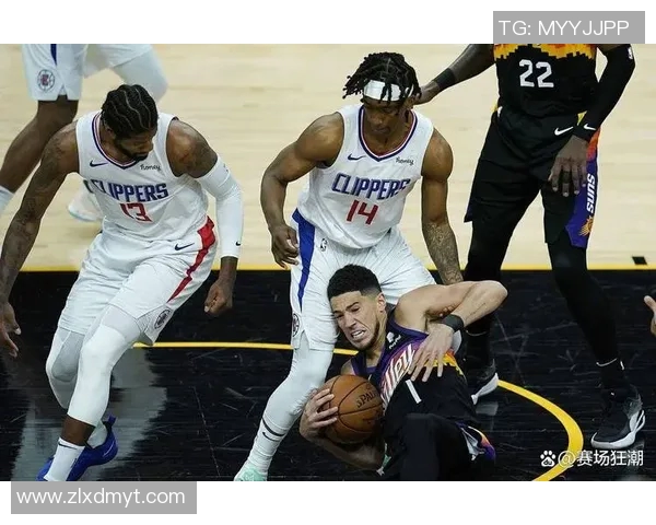 掘金逆转快船精彩瞬间回顾展现球队顽强斗志与团结精神